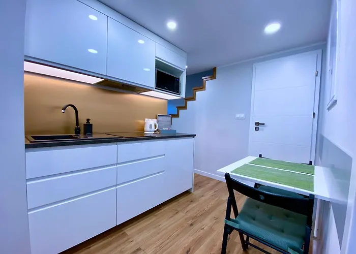 Investrooms アパート *